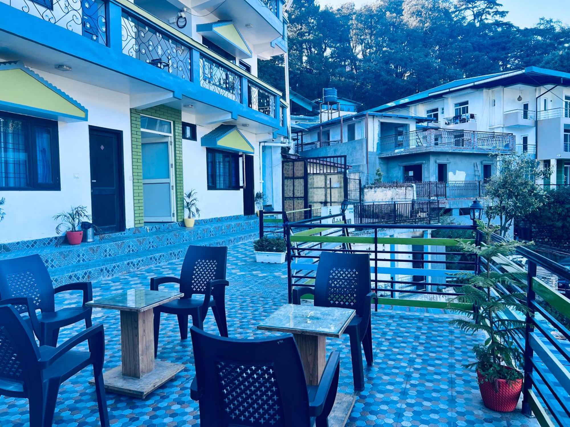 Irish Town Mussoorie Hotel Ngoại thất bức ảnh