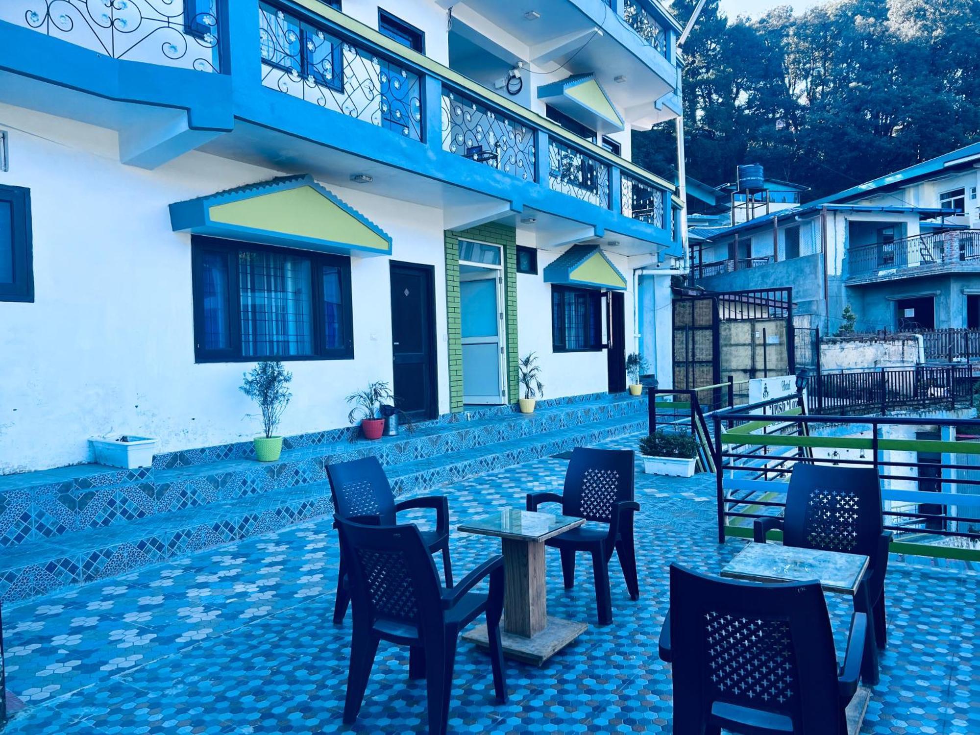 Irish Town Mussoorie Hotel Ngoại thất bức ảnh